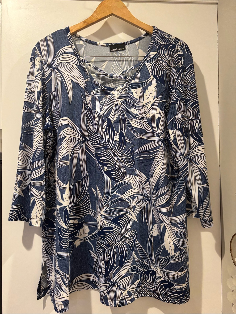 Initiatives tropical print 3/4 sleeve top size XL new without tags!